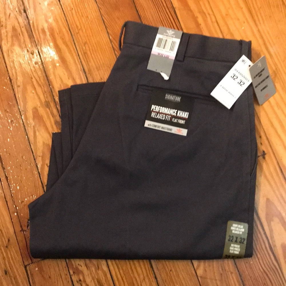 32x32 men’s Gray khakis Dockers Performance khaki